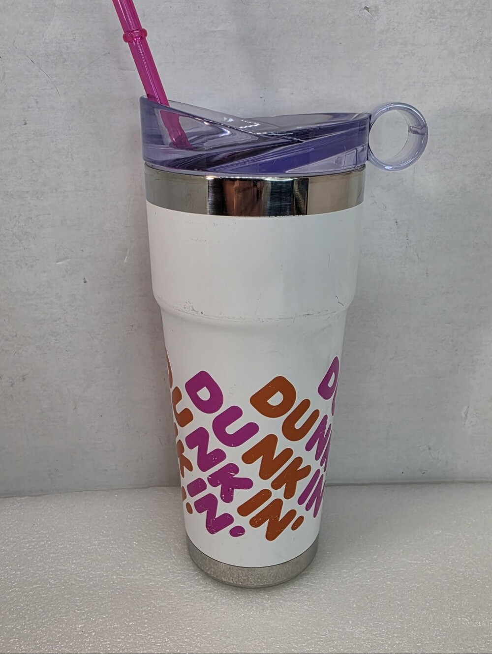 Dunkin (2019) 24oz. Insulated Travel Cup w/Finger Loop Lid.